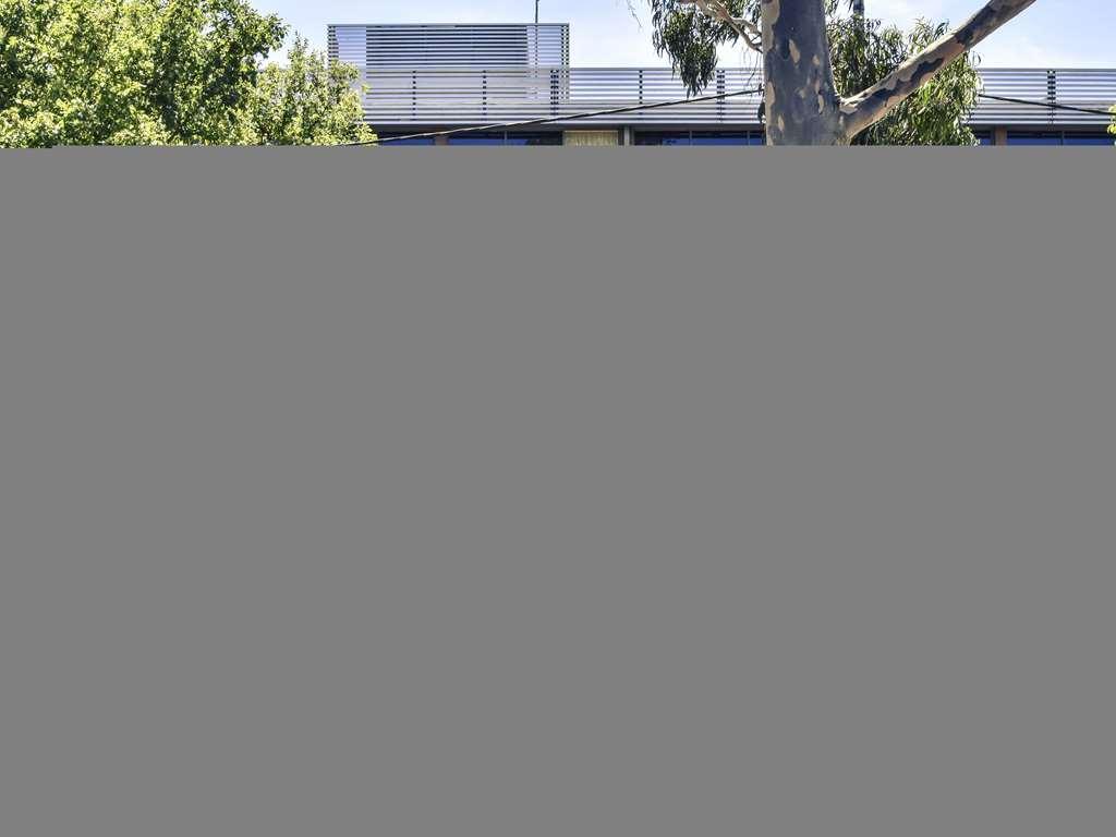 Mercure North Melbourne City Exterior foto